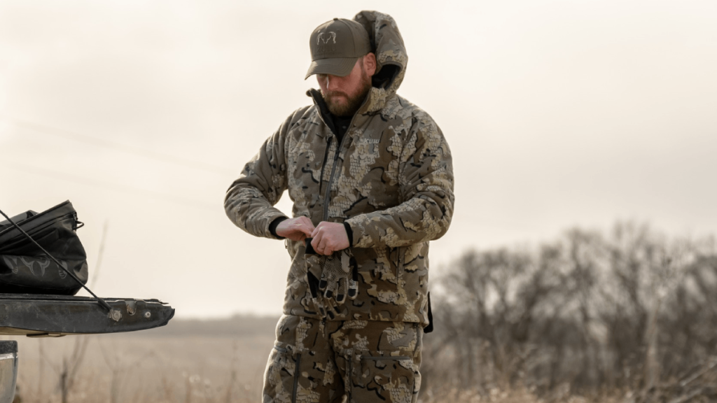 Tips for selecting the perfect hunting jacket for varying weather conditions