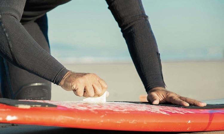 Achieving Optimal Performance: The Proper Way to Wax a Surfboard