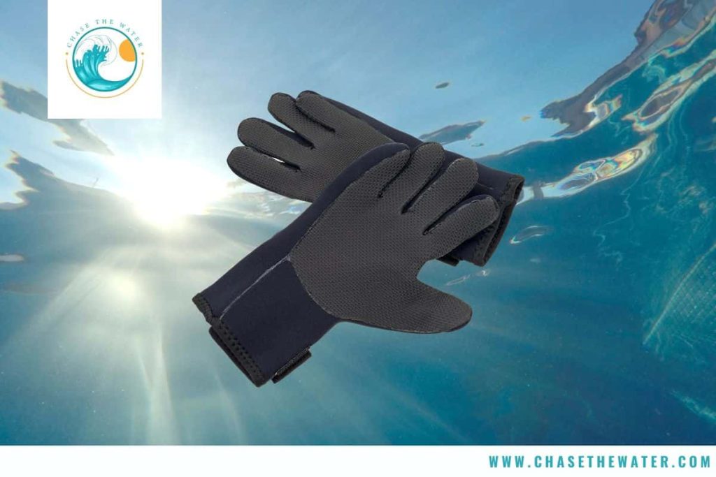 The Ultimate Guide to Choosing Neoprene Gloves for Cold-Water Sports