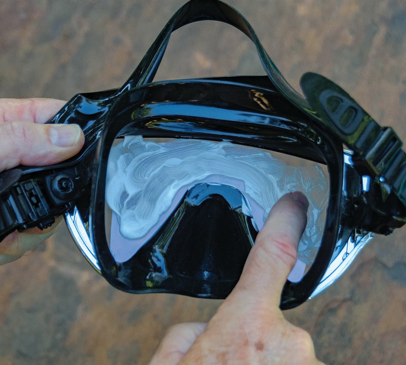 Tips for preventing fogging in your scuba diving mask