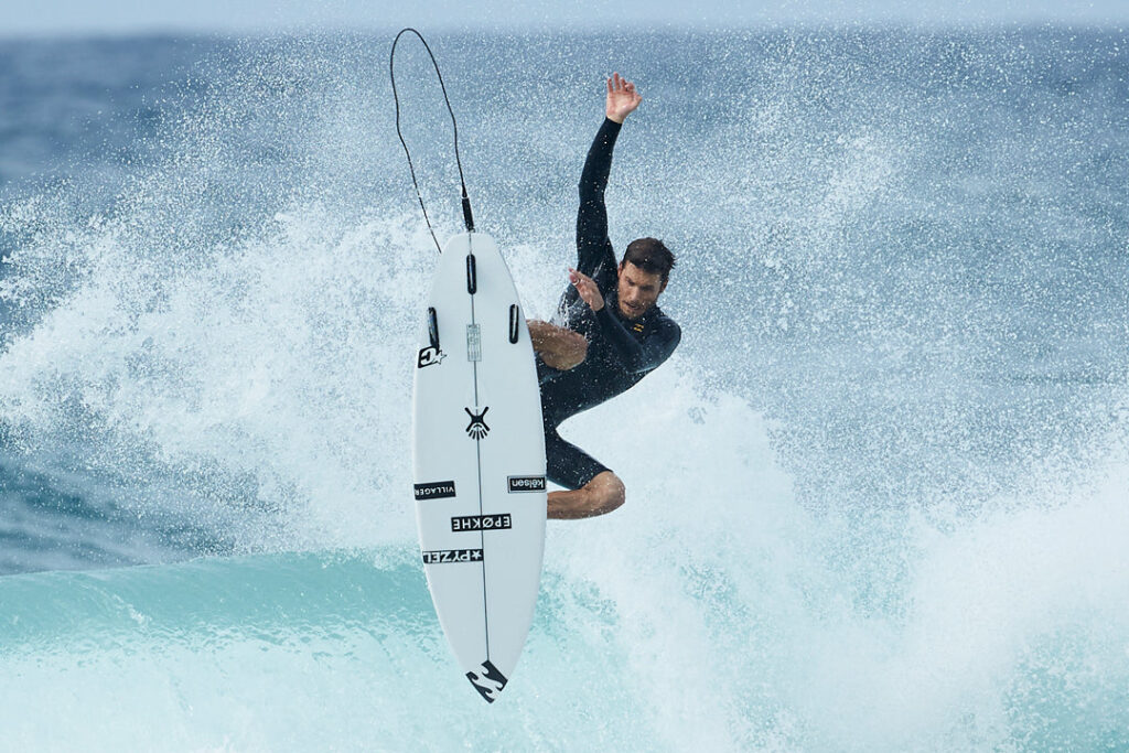 Choosing the Perfect Surfboard Leash for Big Wave Surfing
