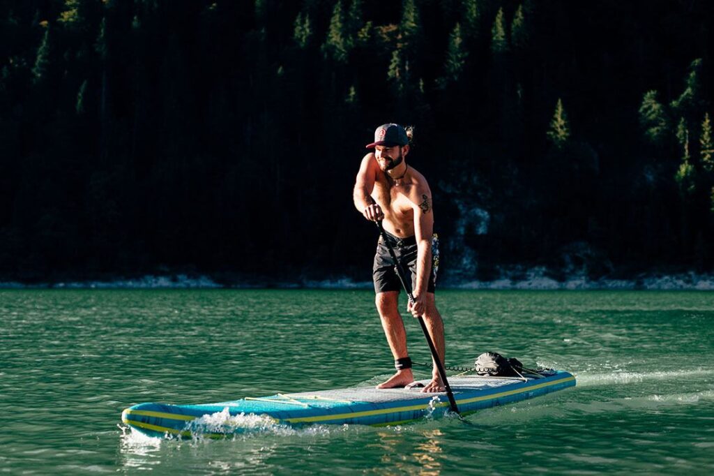 Top Safety Tips for Paddleboarding in Strong Currents